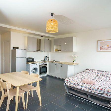 Escale-Marne: Cozy Metro-Adjacent Apartment with Premium Bed Maisons-Alfort Exterior photo