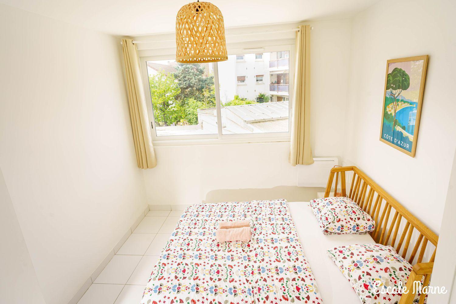 Escale-Marne: Cozy Metro-Adjacent Apartment with Premium Bed Maisons-Alfort Exterior photo