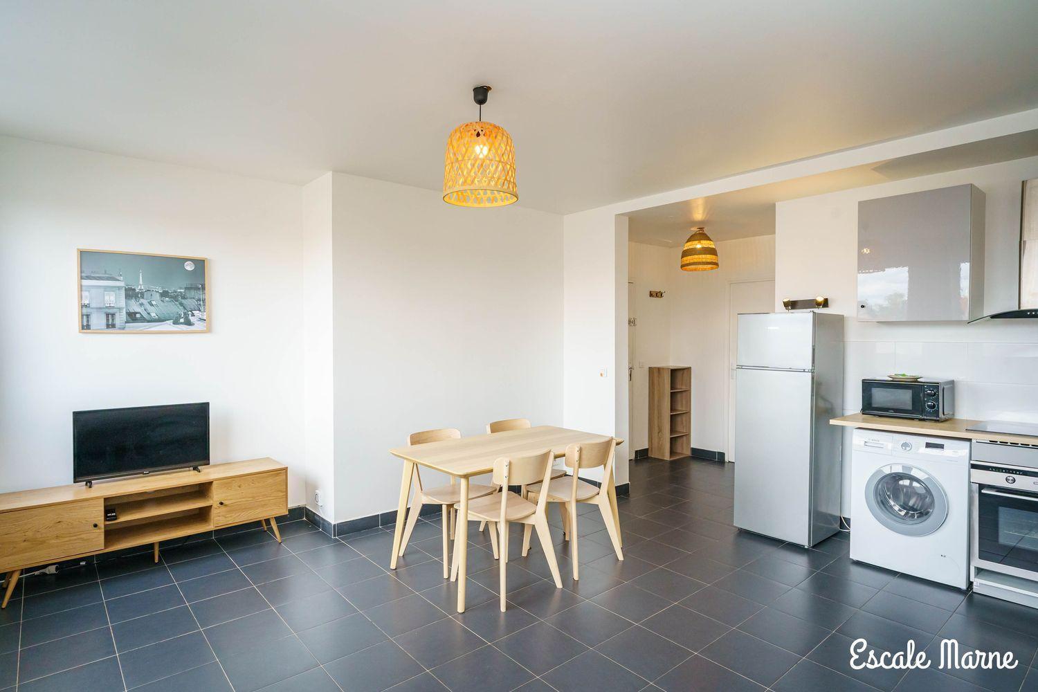 Escale-Marne: Cozy Metro-Adjacent Apartment with Premium Bed Maisons-Alfort Exterior photo